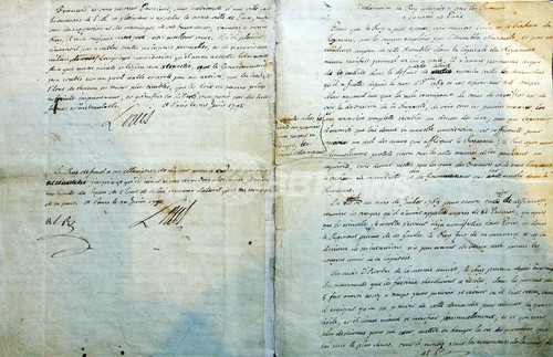 ルイ16世の遺言書、直筆原本を発見 ルイ16世の遺言書、直筆原本を発見