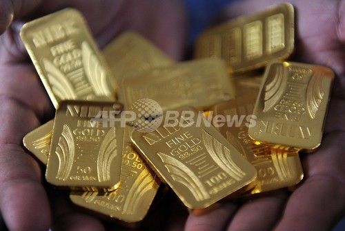 香港金1オンス=1121ドル、ドル安で高騰続く 香港金1オンス=1121ドル、ドル安で高騰続く