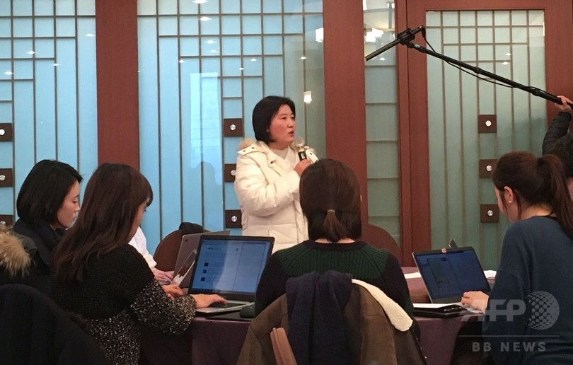 脱北女性が国連の記者会見に乱入、北朝鮮への帰国許可訴え 韓国 脱北女性が国連の記者会見に乱入、北朝鮮への帰国許可訴え 韓国