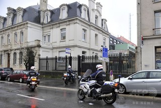 仏紙襲撃事件の10代「容疑者」、心境を告白 仏紙襲撃事件の10代「容疑者」、心境を告白