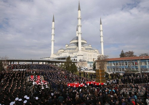 アンカラ爆弾攻撃、トルコのクルド人組織が犯行声明 観光客に警告 アンカラ爆弾攻撃、トルコのクルド人組織が犯行声明 観光客に警告