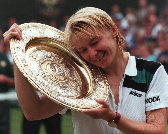 テニス、ウィンブルドン元女王のヤナ・ノボトナさん死去 49歳 テニス、ウィンブルドン元女王のヤナ・ノボトナさん死去 49歳