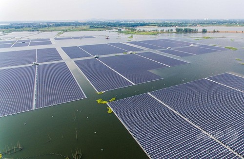 世界最大級の水上太陽光発電所が操業開始 中国 世界最大級の水上太陽光発電所が操業開始 中国