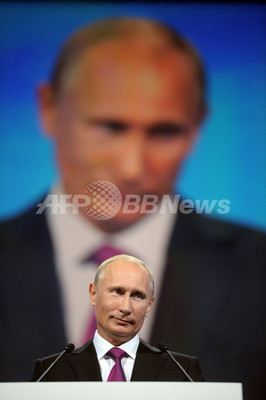 「反逆者はどこだ?」プーチン露首相、党大会の反対1票に 「反逆者はどこだ?」プーチン露首相、党大会の反対1票に
