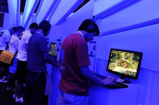 米ゲームソフト大手EA、「NVIDIA PhysX」テクノロジーを採用 視覚効果を向上