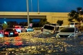UAEで記録的大雨、交通網まひ オマーンでは19人死亡