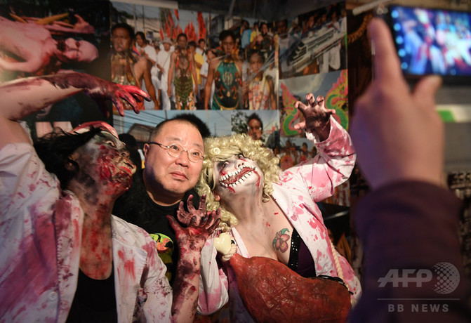極楽よりもなぜか想像力も表現力も豊かな地獄絵図 都築響一さん写真展「渋谷残酷劇場」 極楽よりもなぜか想像力も表現力も豊かな地獄絵図 都築響一さん写真展「渋谷残酷劇場」