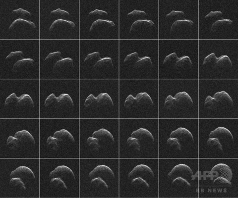 ピーナツ形小惑星、地球に最接近 撮影に初成功 ピーナツ形小惑星、地球に最接近 撮影に初成功