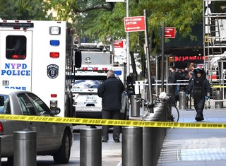 米CNNのNY支局に爆弾仕掛けたと脅迫電話、従業員ら避難 米CNNのNY支局に爆弾仕掛けたと脅迫電話、従業員ら避難