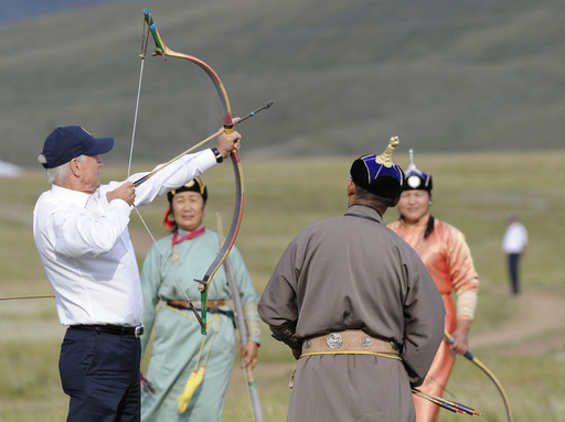 米副大統領がモンゴル訪問、「ナーダム」の歓迎受ける