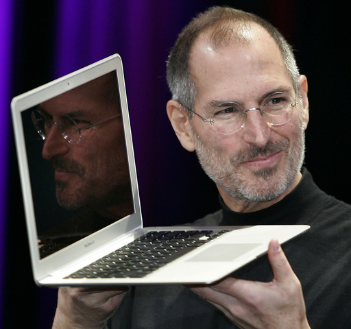 アップル、新製品「MacBook Air」を発表