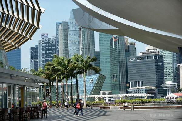 自国民優先の「人材銀行」、シンガポールで稼働開始