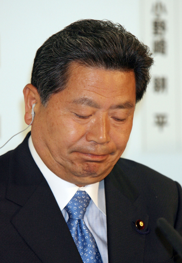 週明け東京株は続落、与党惨敗で政局混乱を懸念