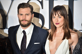 映画界の最低賞「ラジー賞」、あの官能映画が5部門制覇 映画界の最低賞「ラジー賞」、あの官能映画が5部門制覇