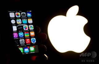 米FBI対アップル論争、世論過半数がロック解除支持 米FBI対アップル論争、世論過半数がロック解除支持