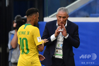 ブラジルがチッチ監督と新契約、2022年カタールW杯まで ブラジルがチッチ監督と新契約、2022年カタールW杯まで