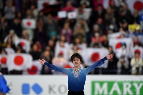 宇野が男子SP2位発進、羽生は5位 世界フィギュア 宇野が男子SP2位発進、羽生は5位 世界フィギュア