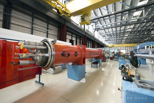 【CERN】「ヒッグス粒子」実証のハドロン加速器、改修作業が大詰め スイス