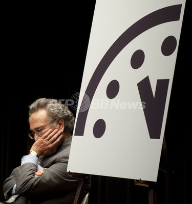 「終末時計」1分進む、核拡散や気候変動への不安反映 「終末時計」1分進む、核拡散や気候変動への不安反映