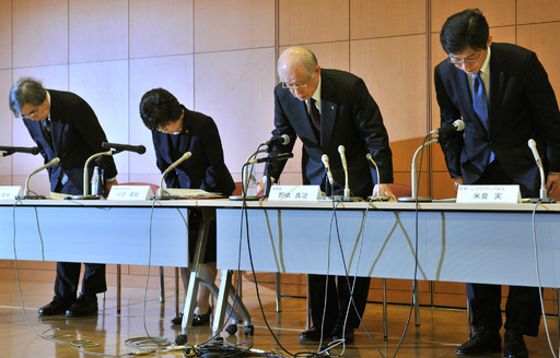 小保方氏、STAP細胞論文撤回に同意