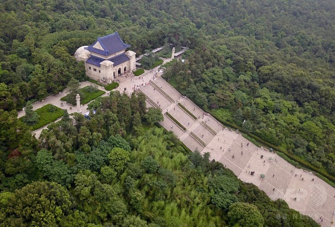 孫文が眠る「南京中山陵」 6月から見学無料、事前予約制で 孫文が眠る「南京中山陵」 6月から見学無料、事前予約制で