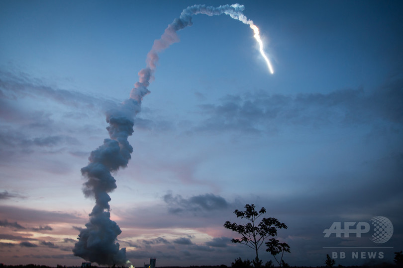 DNA、無傷で宇宙往復可能か 惑星間汚染の懸念も DNA、無傷で宇宙往復可能か 惑星間汚染の懸念も