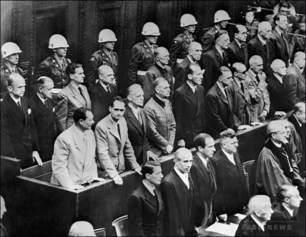 戦後ドイツ司法省職員の7割超は元ナチス党員 戦犯かばう 研究