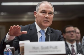 米政府、オバマ前政権のCO2排出規制を撤廃へ 米政府、オバマ前政権のCO2排出規制を撤廃へ
