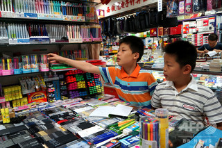 中国の新学期、「80後」の子ども世代が学齢期に 文房具は高級志向 中国の新学期、「80後」の子ども世代が学齢期に 文房具は高級志向