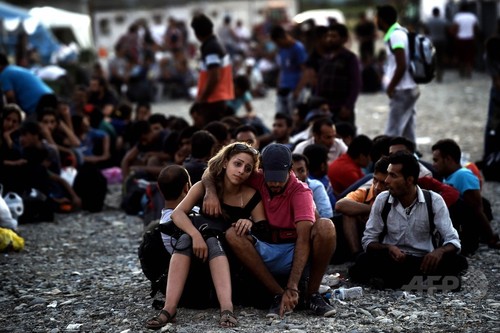 地中海渡る移民、今年は既に35万人超に 国際移住機関