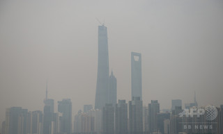 中国の大気汚染ドキュメンタリーが大ヒット、1日で再生1.5億回 中国の大気汚染ドキュメンタリーが大ヒット、1日で再生1.5億回
