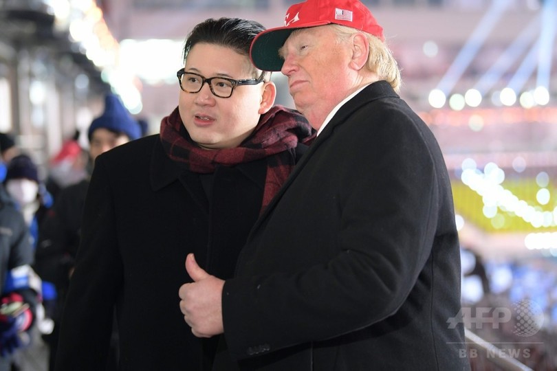 金正恩氏とトランプ氏そっくりさん、五輪開会式での親切な対応に感謝 金正恩氏とトランプ氏そっくりさん、五輪開会式での親切な対応に感謝