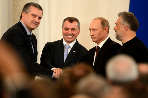 ロシア編入条約に調印、プーチン大統領とクリミア首相ら