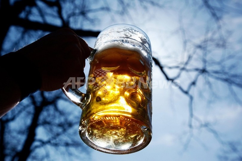 ビール価格操作の疑いで約12社を調査、ドイツ当局 ビール価格操作の疑いで約12社を調査、ドイツ当局