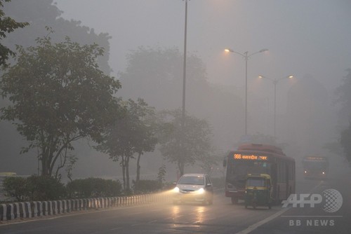 深刻な大気汚染のインド首都、市内全校が3日間休校に 深刻な大気汚染のインド首都、市内全校が3日間休校に
