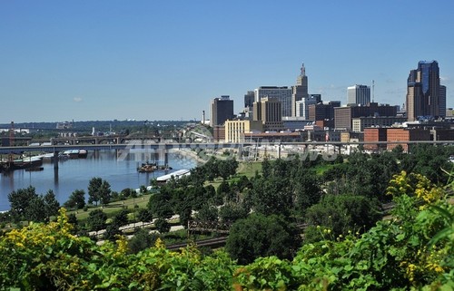 米ミネソタ州の電力、再生エネルギーで100%供給可能 米市民団体 米ミネソタ州の電力、再生エネルギーで100%供給可能 米市民団体