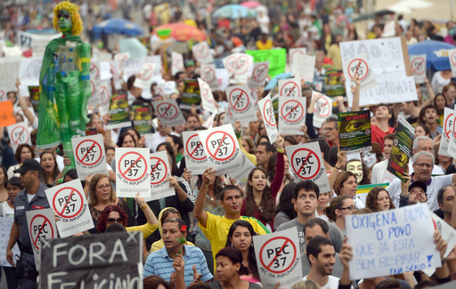 ブラジル抗議デモ、収束の気配なし 国民の7割以上が支持
