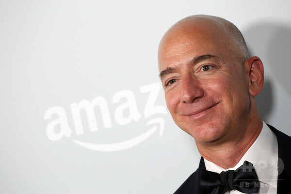 アマゾンのJ・ベゾスCEO、世界一の富豪に 米誌長者番付