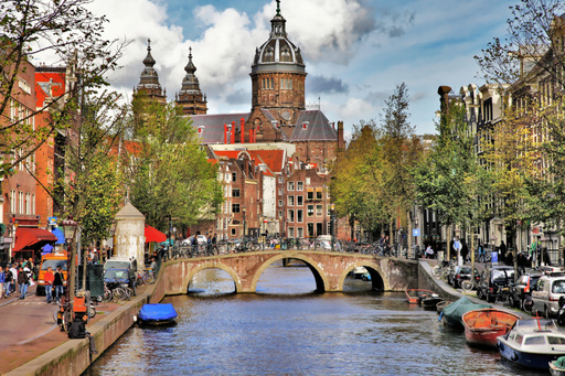 アムステルダム運河400周年、新国王誕生と併せ祝賀ムード