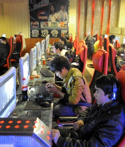 中国のインターネット利用者、4億人に