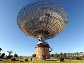 「高速電波バースト」、数十億光年先の銀河で発生 国際研究 「高速電波バースト」、数十億光年先の銀河で発生 国際研究