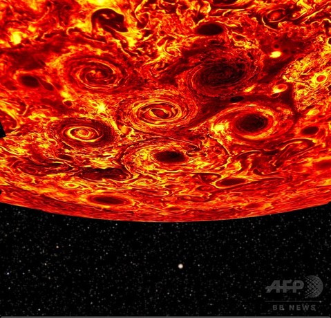 木星の大気圏、厚さ約3000キロ 研究 木星の大気圏、厚さ約3000キロ 研究