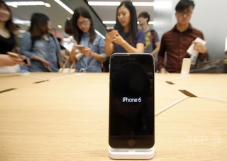 上海でiPhoneの発火報告相次ぐ、アップルに対処要請 上海でiPhoneの発火報告相次ぐ、アップルに対処要請