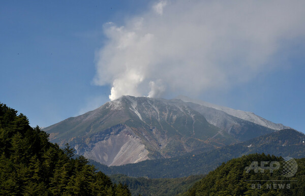 御嶽山の噴火、47人の死亡を確認