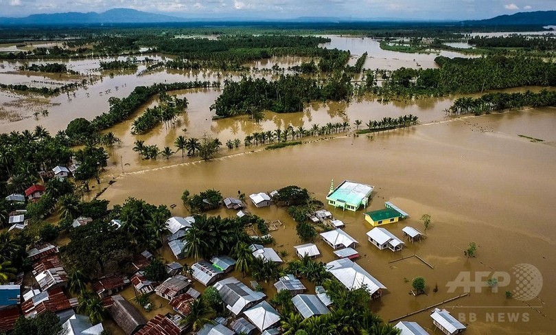 台風27号の死者、200人に フィリピン 台風27号の死者、200人に フィリピン