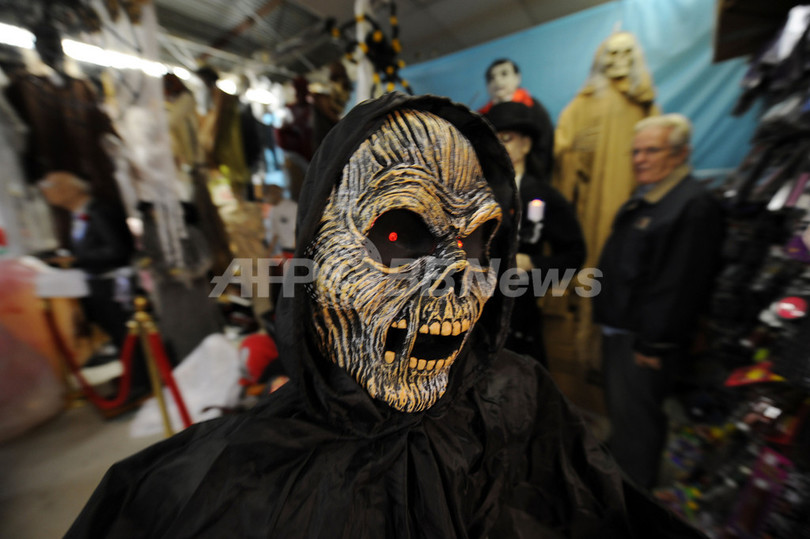 ハロウィーンの血まみれ人形?実は本物の遺体だった 米国 ハロウィーンの血まみれ人形?実は本物の遺体だった 米国