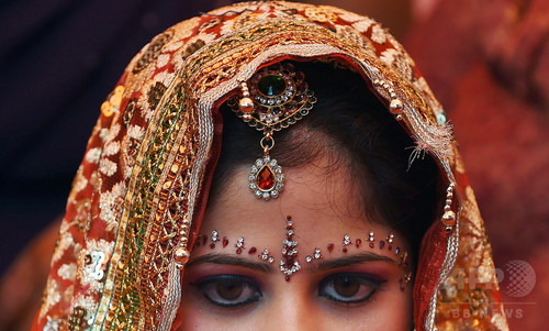 算数できない新郎はお断り!新婦が結婚式から逃げ出す インド 算数できない新郎はお断り!新婦が結婚式から逃げ出す インド