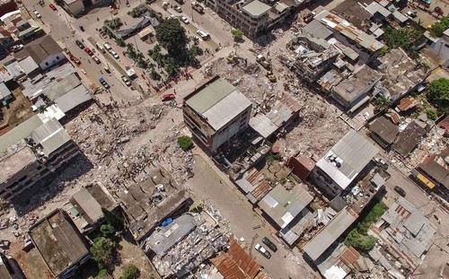 【写真特集】エクアドル地震、空から見た被災地 【写真特集】エクアドル地震、空から見た被災地