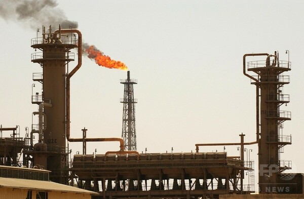 「イスラム国」、イラク最大の製油所を一部占拠