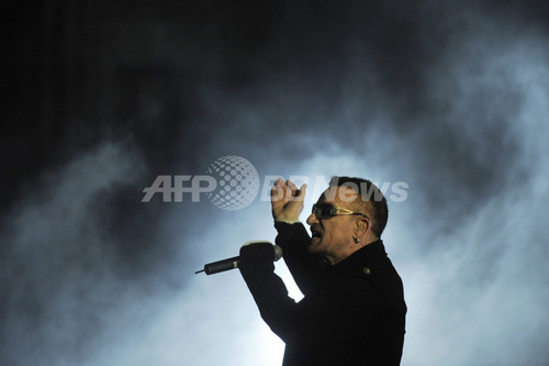U2、ベルリンで「壁崩壊20年周年記念」の野外無料ライブ U2、ベルリンで「壁崩壊20年周年記念」の野外無料ライブ